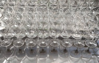 Restoranda boş bardaklar