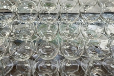 Restoranda boş bardaklar