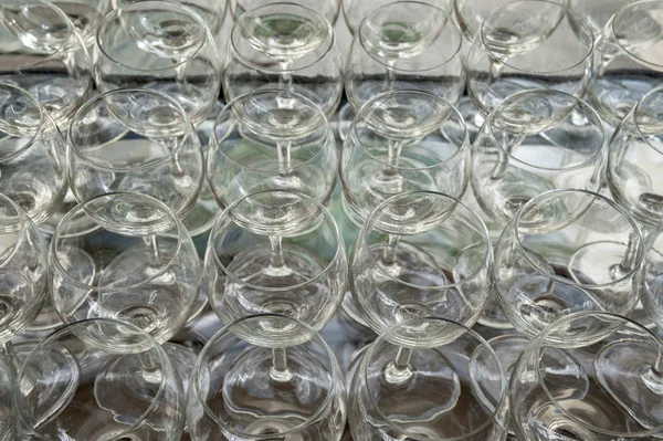 Restoranda boş bardaklar