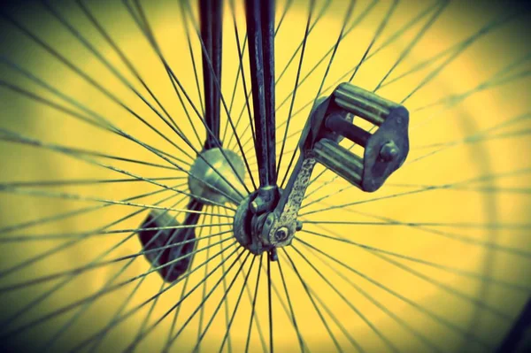 レトロな自転車 (バイク) の詳細 — ストック写真