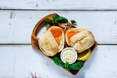 Somon füme sandviç.