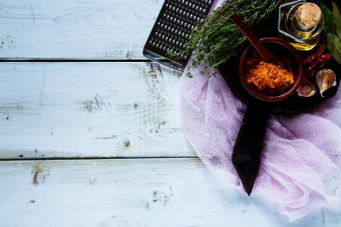 otlar ve baharatlar seçimi