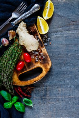 otlar ve baharatlar seçimi