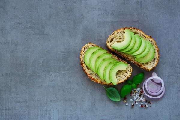 Delicious avocado bruschetta — Stock Photo, Image