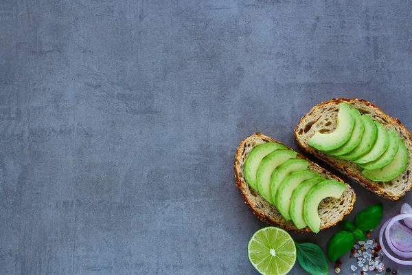 Delicious avocado bruschetta — Stock Photo, Image