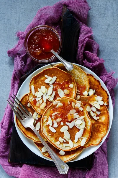 Whole grain pancakes — Stock Photo, Image