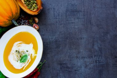 kremalı balkabağı çorbası