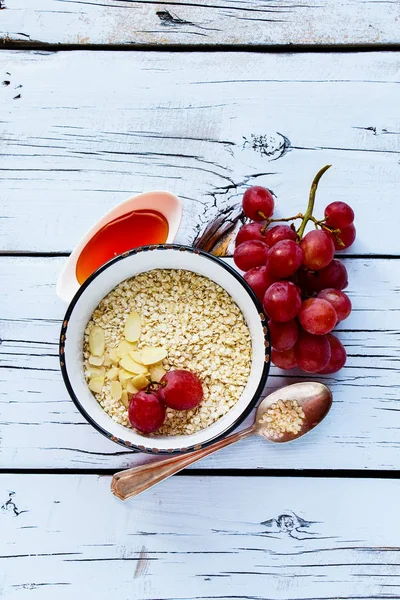 Flocos de quinoa para pequeno-almoço — Fotografia de Stock