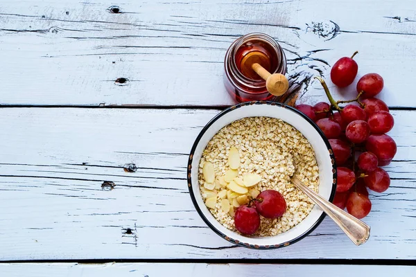 Flocos de quinoa para pequeno-almoço — Fotografia de Stock