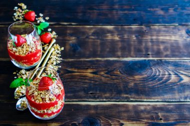 Sağlıklı kahvaltı gözlük