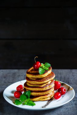 Amerikan kahvaltı masası