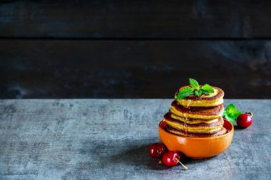 Amerikan kahvaltı masası