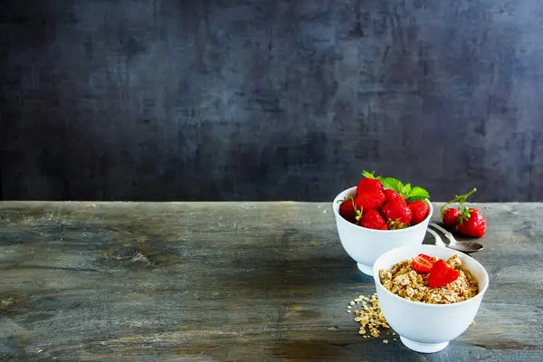 Muesli e bagas — Fotografia de Stock