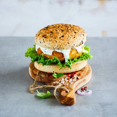 sağlıklı vejetaryen burger