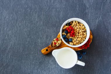 Granola ile Kahvaltı