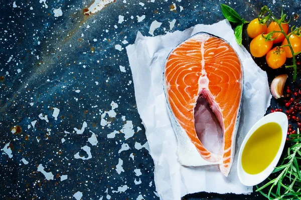 Bife de salmão cru — Fotografia de Stock