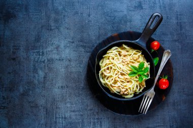 Yengeç soslu makarna