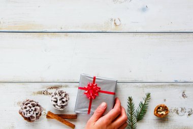 Hediye ve Noel süslemeleri