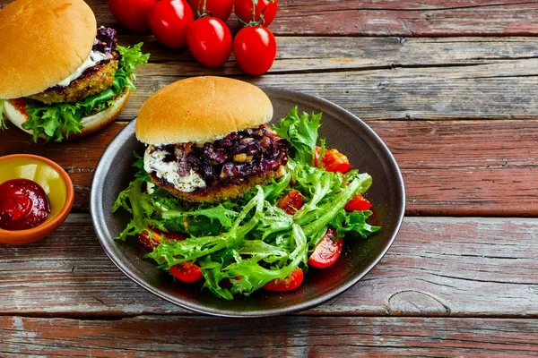 Hamburger di carne fatti in casa — Foto Stock