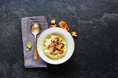 mantarlı risotto
