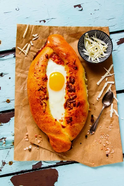 Hagyományos grúz khachapuri — Stock Fotó