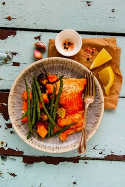 ızgara somon balığı