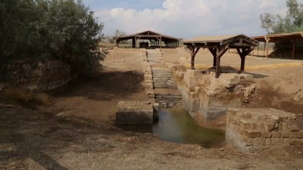 Крестный участок, где Иисус был крещен Иоанном Крестителем — стоковое видео