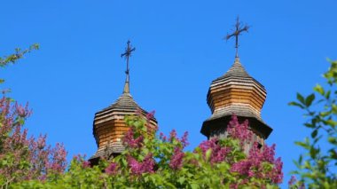 Ahşap kubbe Ortodoks kiliseleri haçlar closeup ile