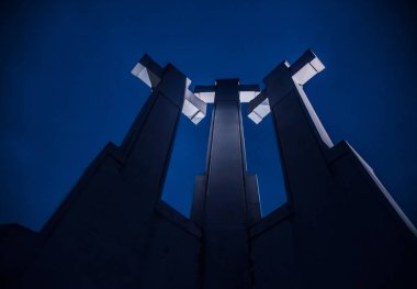 Üç tepe çarpılar, Vilnius.