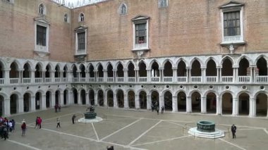Dan yukarıda Palazzo Ducale - Doges Sarayı görüntülemek