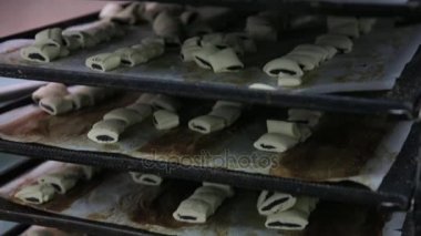 Poppy ekmek ile hamur işleri.