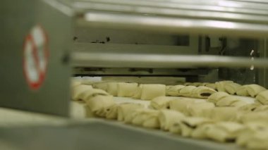 Poppy ekmek ile hamur işleri.