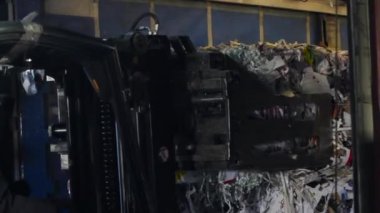 Geri dönüşüm kağıt ve Carboard için büyük fabrika.