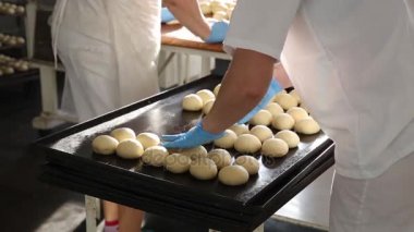 Şekerlemeciler tatlılar yapmak.