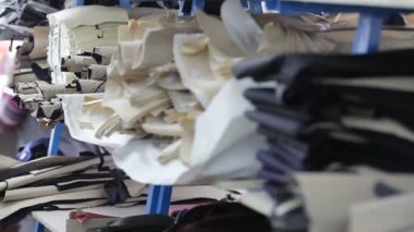 İşçi ile dikiş sanayi