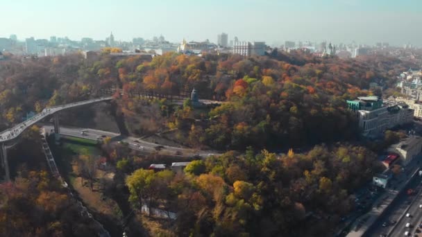 Kiev City huvudstad i Ukraina på hösten. — Stockvideo