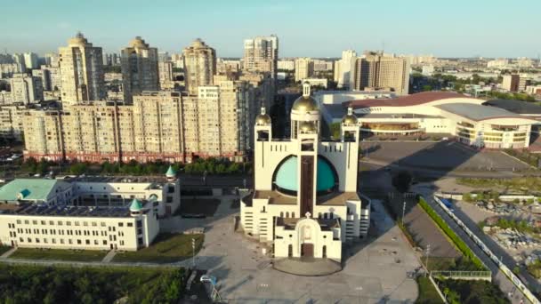 Catedral Católica Grega em Kiev, vista aérea . — Vídeo de Stock