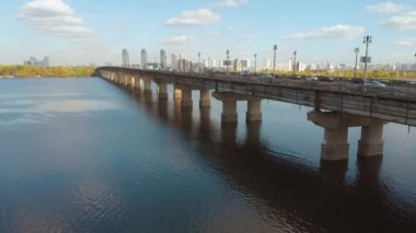 Dinyeper Nehri üzerindeki köprü, Kiev, Ukrayna