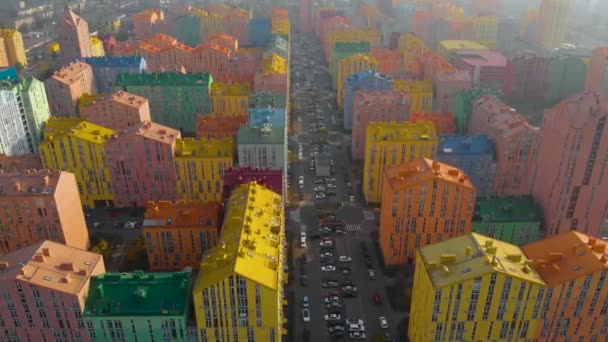 Vista aérea panorámica de edificios multicolores — Vídeos de Stock