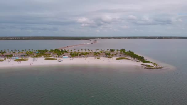 Panoramic view of Howard Park Beach, aerial view — Stok video