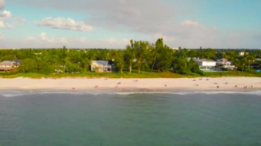 Napoli Sahili ve Florida 'daki Balıkçı İskelesi.