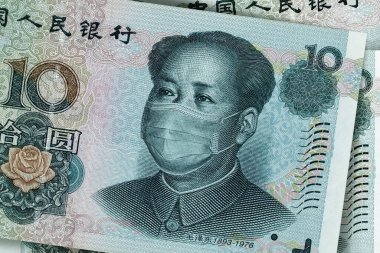 10 Yuan 'lık Çince banknotların geçmişi. Koronovirüs teması ve küresel ekonomik krizin geçmişi. Çin parasıyla tıbbi maske ya da cerrahi maske, Çin 'deki COVID-19 Coronavirüs' ü kapatın..