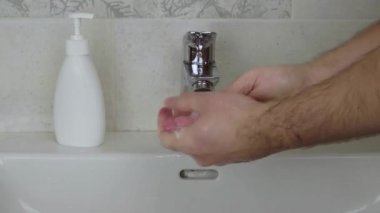Coronavirüs enfeksiyonunu önlemek için el yıkama.