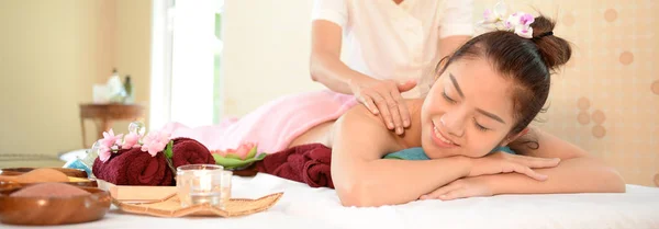 Spa ve masaj: Tay Masaj ve spa şifa ve relaxatio için