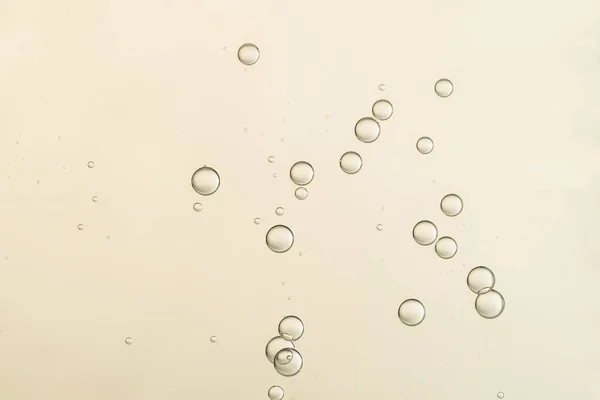 Bolhas sobre um fundo desfocado — Fotografia de Stock