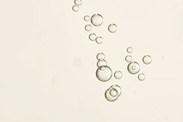 Burbujas sobre un fondo borroso — Foto de Stock