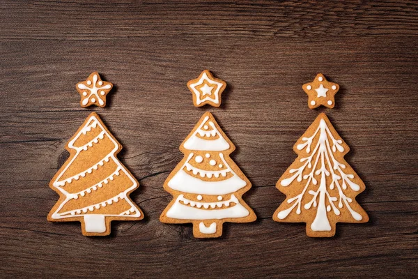 Tre biscotti dell'albero di Natale — Foto Stock