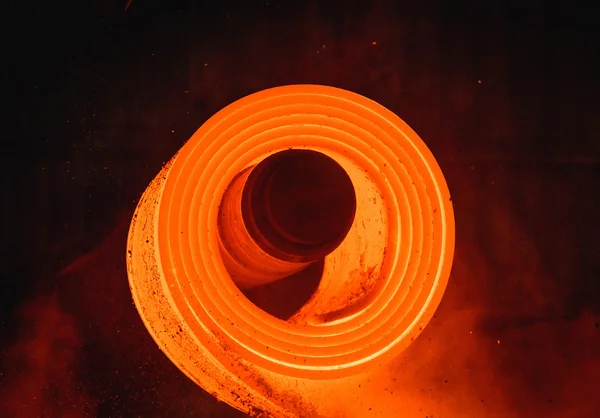 Proceso de acero laminado en caliente en la industria siderúrgica —  Fotos de Stock
