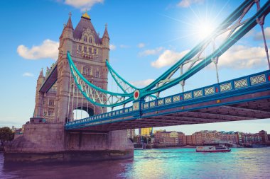 Tower Bridge, Londra, İngiltere. Seçici odak. Vintage sesi.