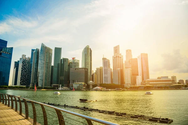 Singapore skyline van de stad van zakendistrict centrum in overdag. — Stockfoto